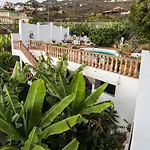 Arminda Hotel *