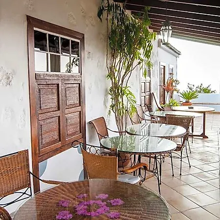 호텔 Arminda